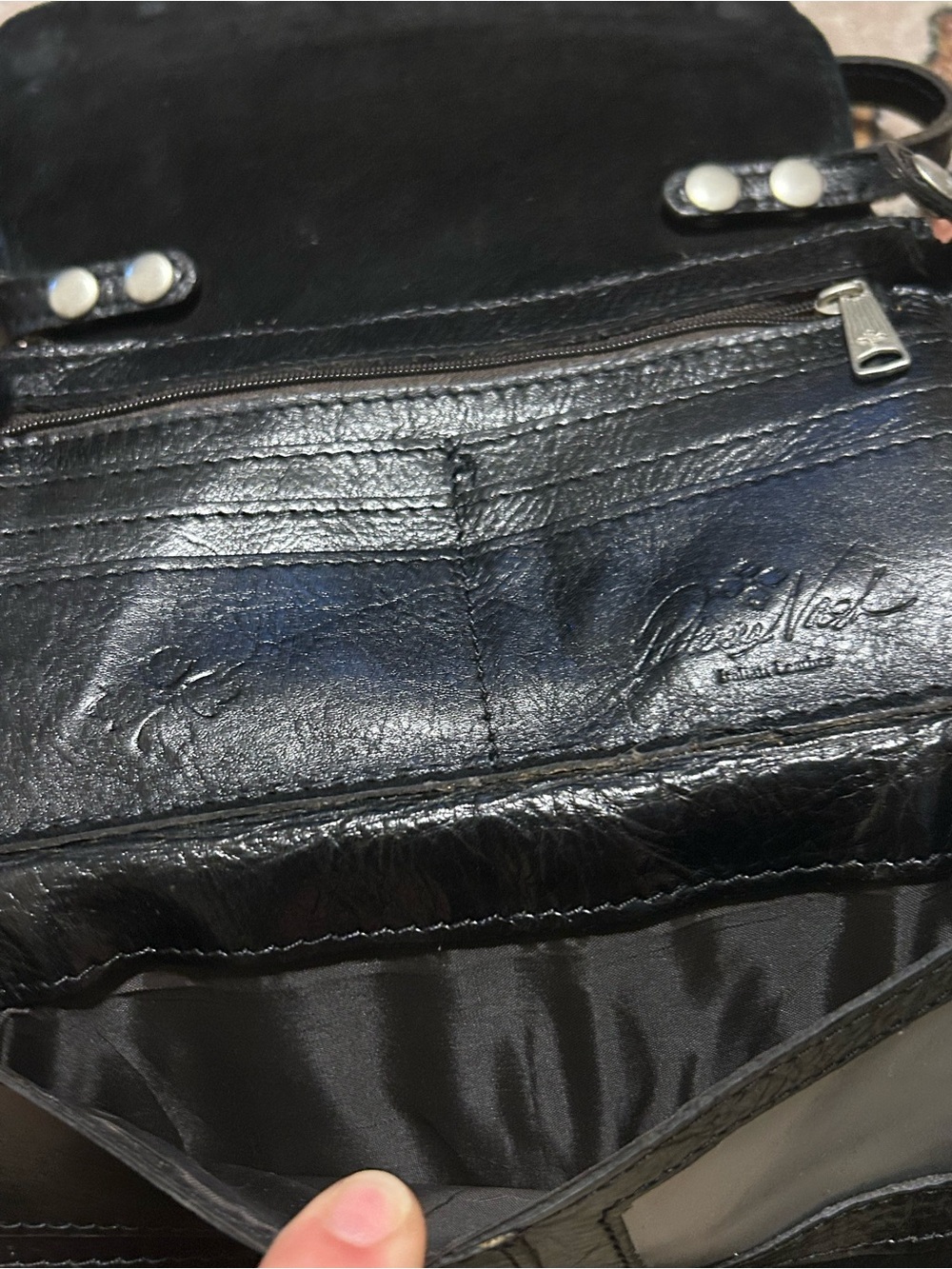 Patricia Nash Bianco black leather studded shoulder crossbody w built in wallet - Picture 14 of 15